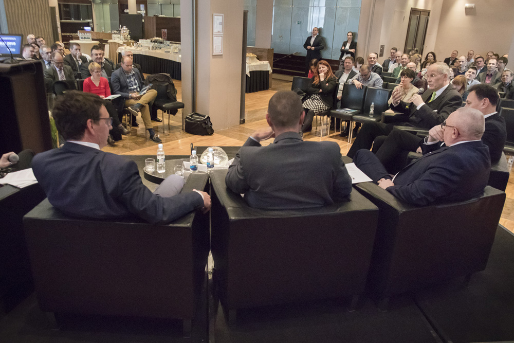 180405 4.strateška konferenca elektrodistribucije_foto.miha.fras_679